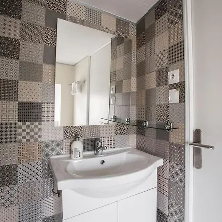 Centre De Grenoble 15min : Maison, 2 Ch, Jardin, Wifi * エシロル